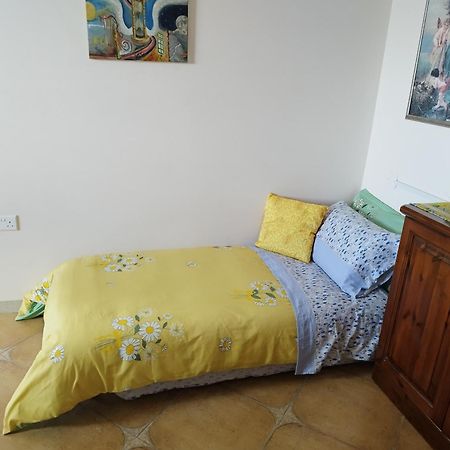 Joseph 2 Stylish Flat With Open Views, Just 4Km From The Airport Or Beach Siggiewi 외부 사진